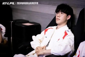 NG28-包含Ming爆冷击败DWG，出色防守引爆全场！的词条