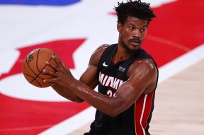 NG28-关于巴特勒回归赛场，绝杀首场状态亮眼，公牛观众沸腾！的信息