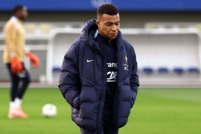 NG娱乐-塔图姆新星回归赛场表现惊艳，法国队未来可期！的简单介绍