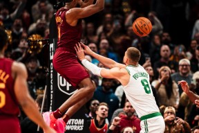 NG28-包含塔图姆在皇家马德里比赛中败北，关键助攻引发热议！的词条